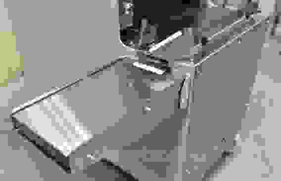 Хлеборезка (хлеборезательная машина) Восход «Кайман 3»