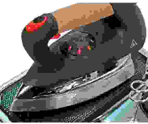 Парогенератор с утюгом Chayka V3600